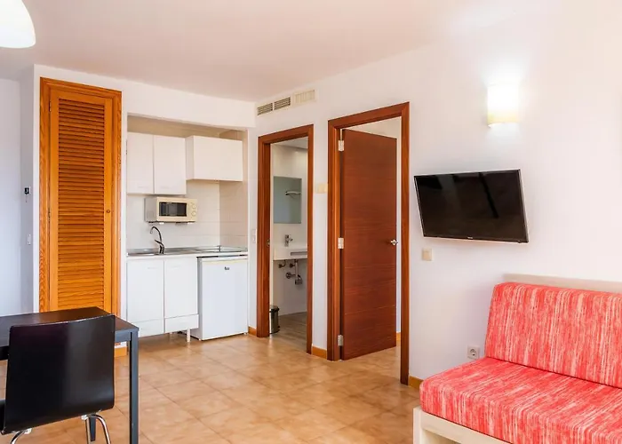 Apto Con Terraza 402 Кала-Мільор